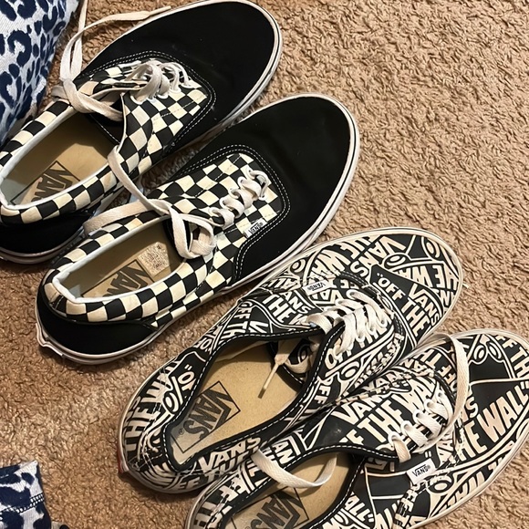2 Pairs Of VANS M9.5 W11 - Picture 2 of 2